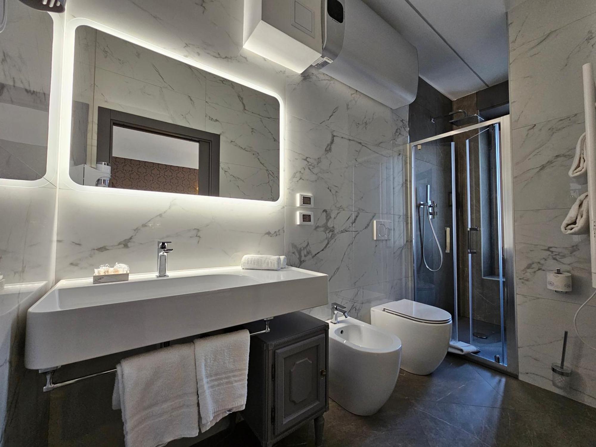 Dorolea Rooms Torino Centro Exterior photo